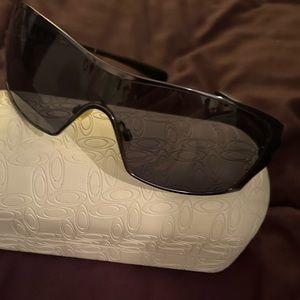 Oakley Dart women’s sunglasses